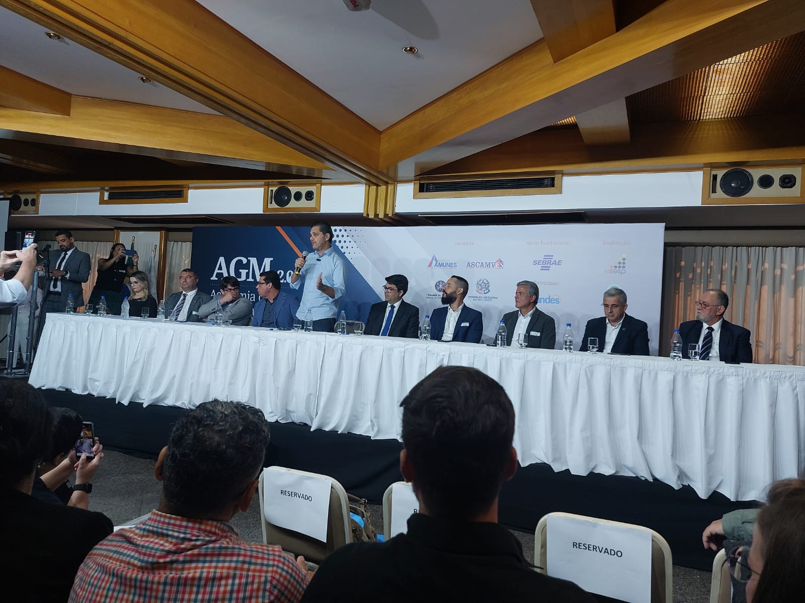 NOTÍCIA: Prefeita e representante da Secretaria Municipal de Meio Ambiente participam do lançamento da segunda edição da Academia de Gestão Municipal no Espírito Santo.